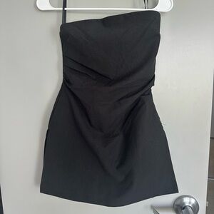 DISSH Black Strapless Top